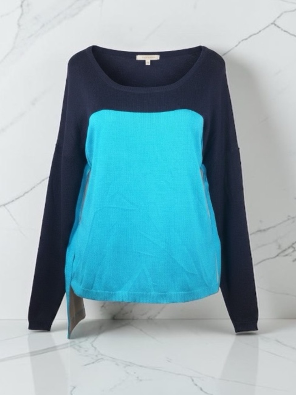 🎁 Payton NWOT Sweater Size L